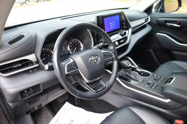 used 2023 Toyota Highlander car, priced at $39,895