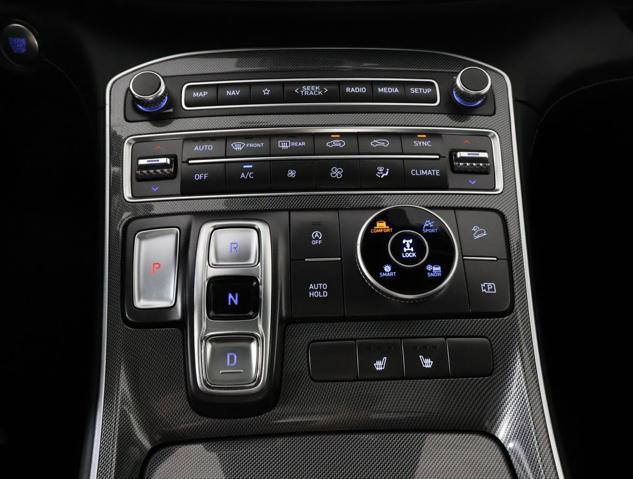 used 2022 Hyundai Santa Fe car, priced at $27,995