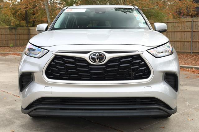 used 2022 Toyota Highlander car, priced at $29,495