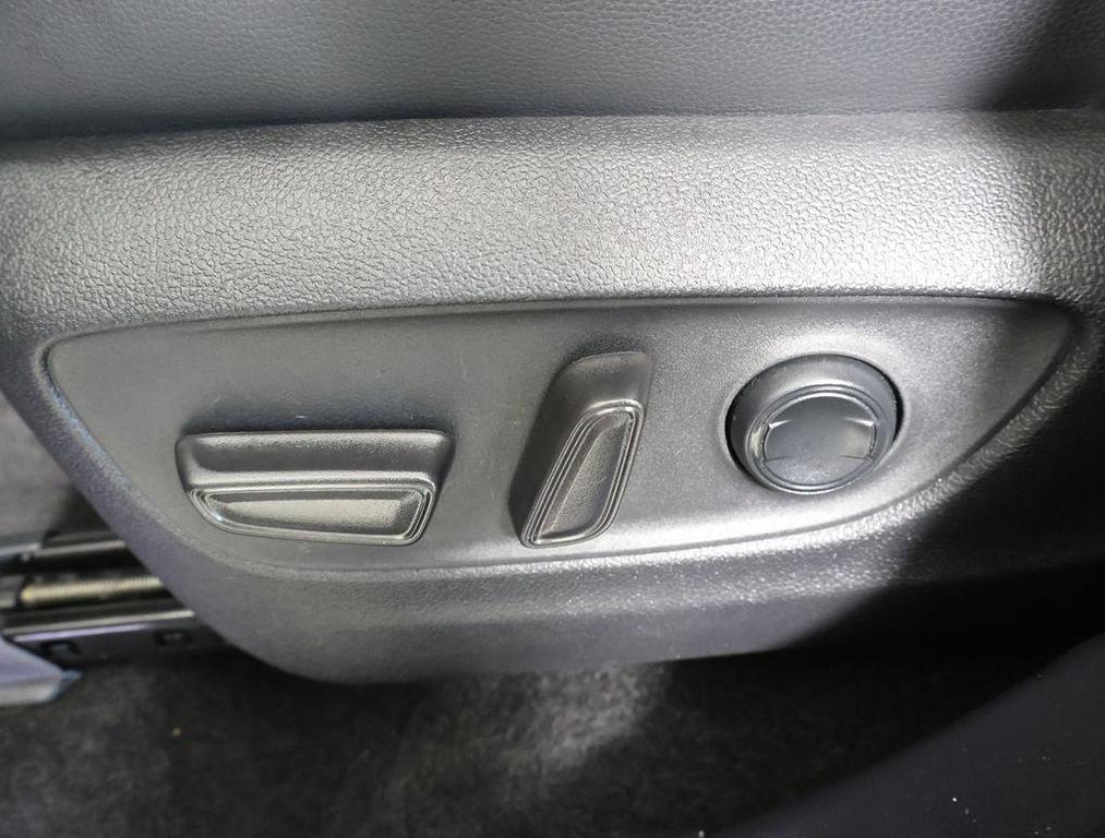 used 2024 Toyota Highlander Hybrid car, priced at $49,995