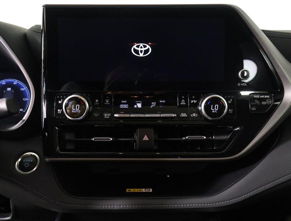 used 2024 Toyota Highlander Hybrid car, priced at $49,995