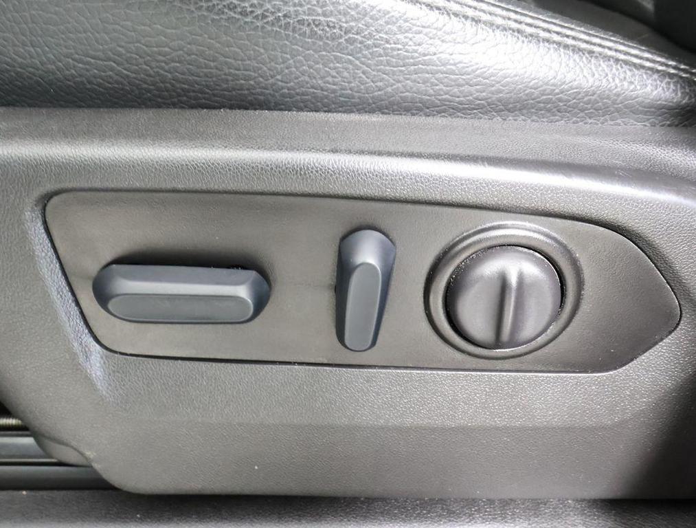 used 2022 GMC Sierra 1500 car, priced at $34,995