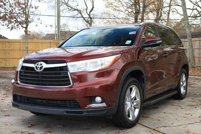 used 2014 Toyota Highlander car, priced at $16,995