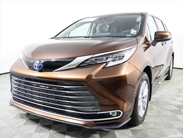 used 2024 Toyota Sienna car, priced at $49,995