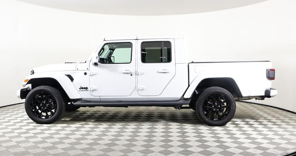 used 2022 Jeep Gladiator car, priced at $31,999
