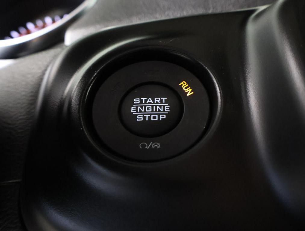 used 2022 Jeep Gladiator car, priced at $31,999