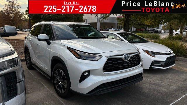 used 2023 Toyota Highlander Hybrid car, priced at $41,995