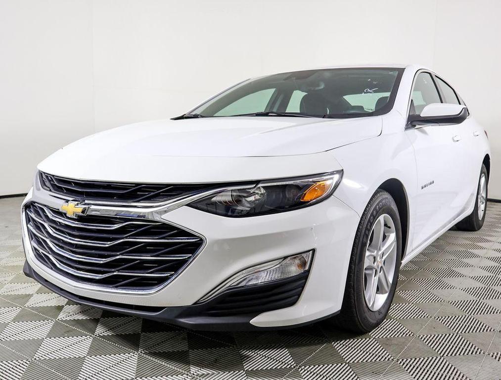used 2024 Chevrolet Malibu car, priced at $25,995