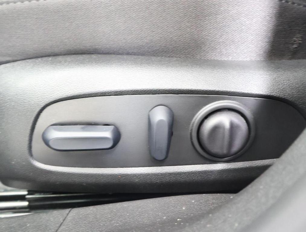 used 2024 Chevrolet Malibu car, priced at $25,995