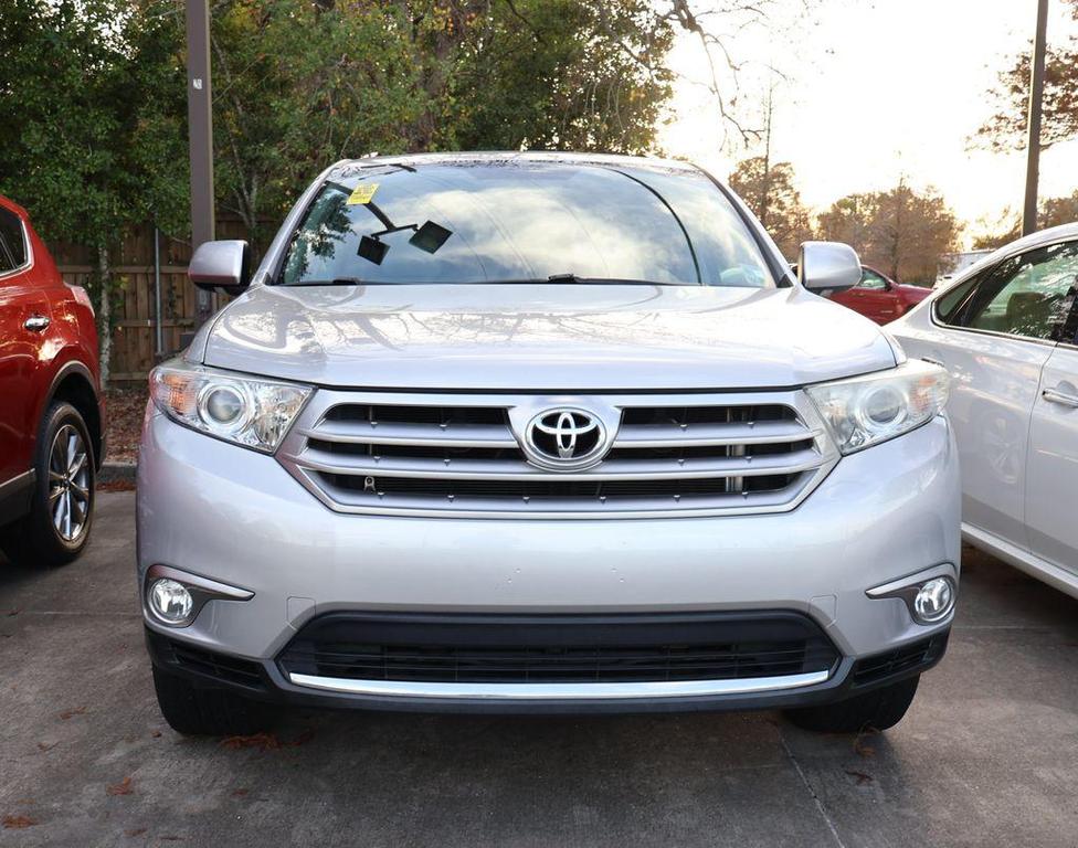 used 2013 Toyota Highlander car, priced at $15,750
