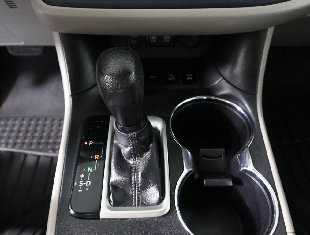 used 2017 Toyota Highlander car, priced at $21,995