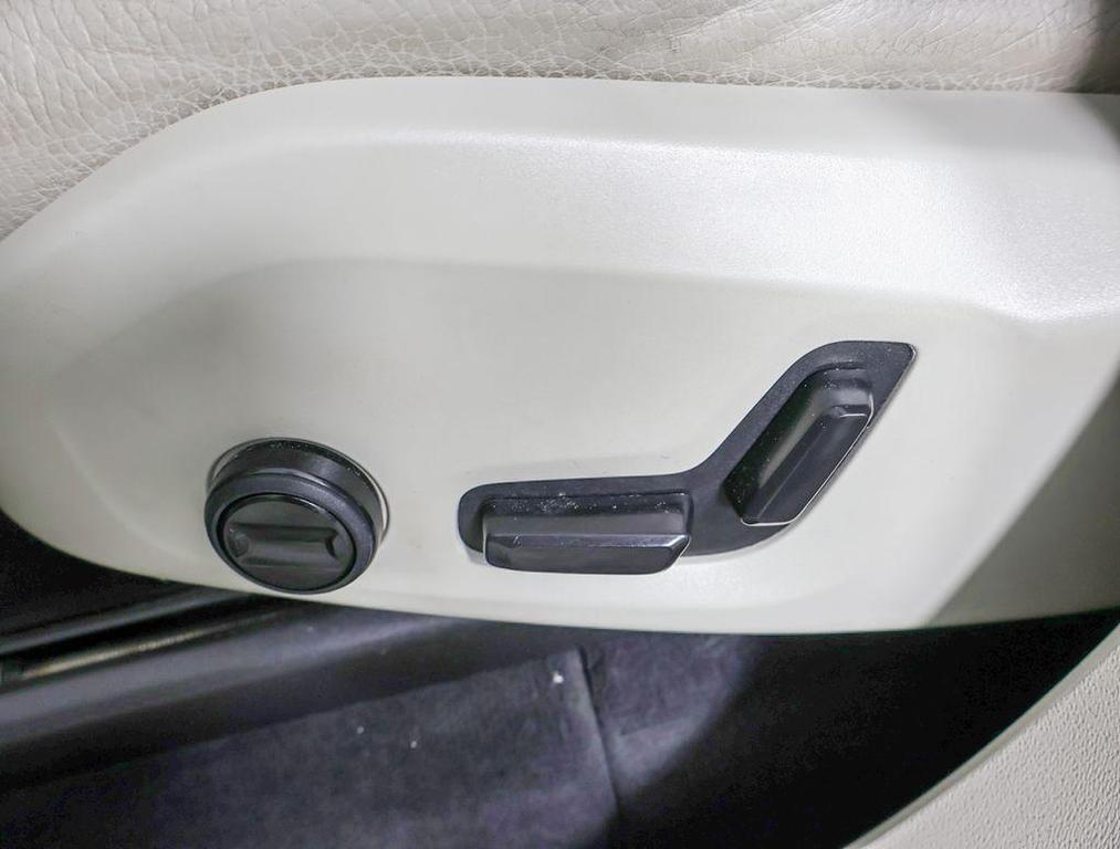 used 2020 Volvo XC90 car, priced at $22,495