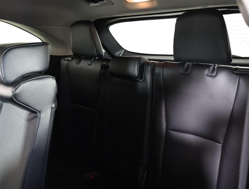 used 2022 Toyota Highlander car, priced at $34,995