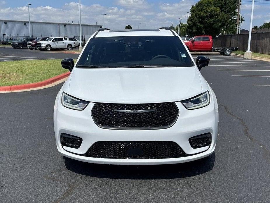 new 2024 Chrysler Pacifica car, priced at $51,457