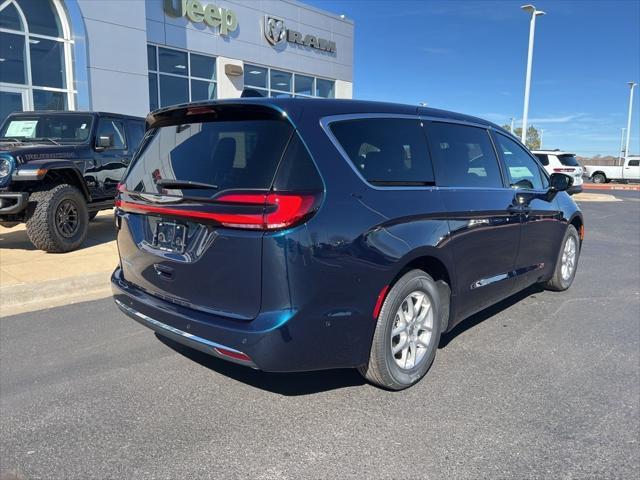 new 2025 Chrysler Pacifica car, priced at $41,870