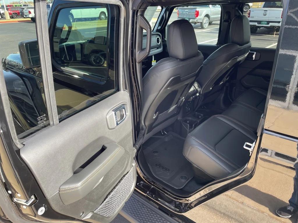 new 2025 Jeep Gladiator car, priced at $49,555