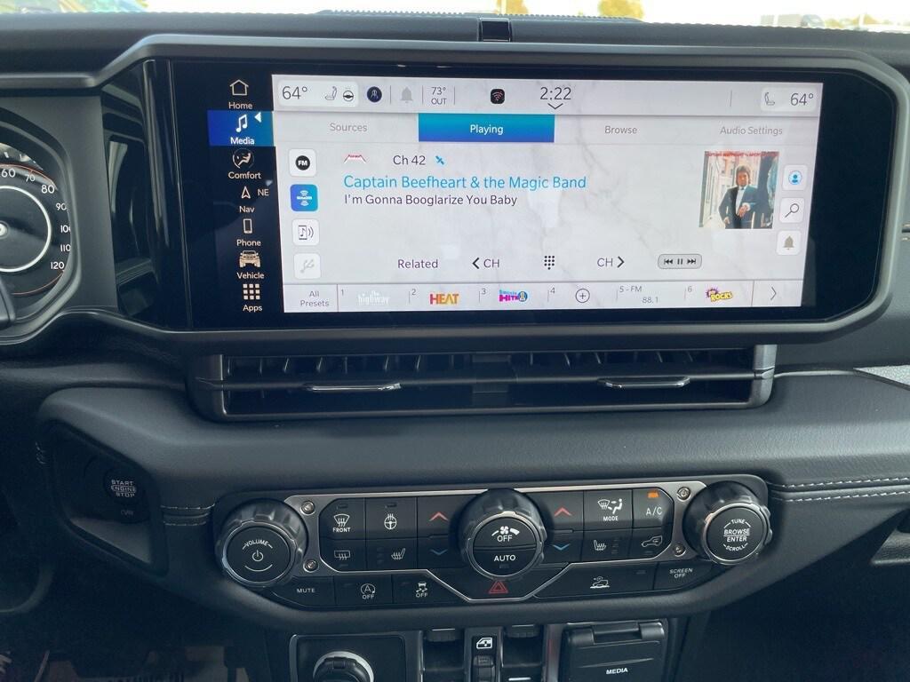 new 2025 Jeep Gladiator car, priced at $49,555