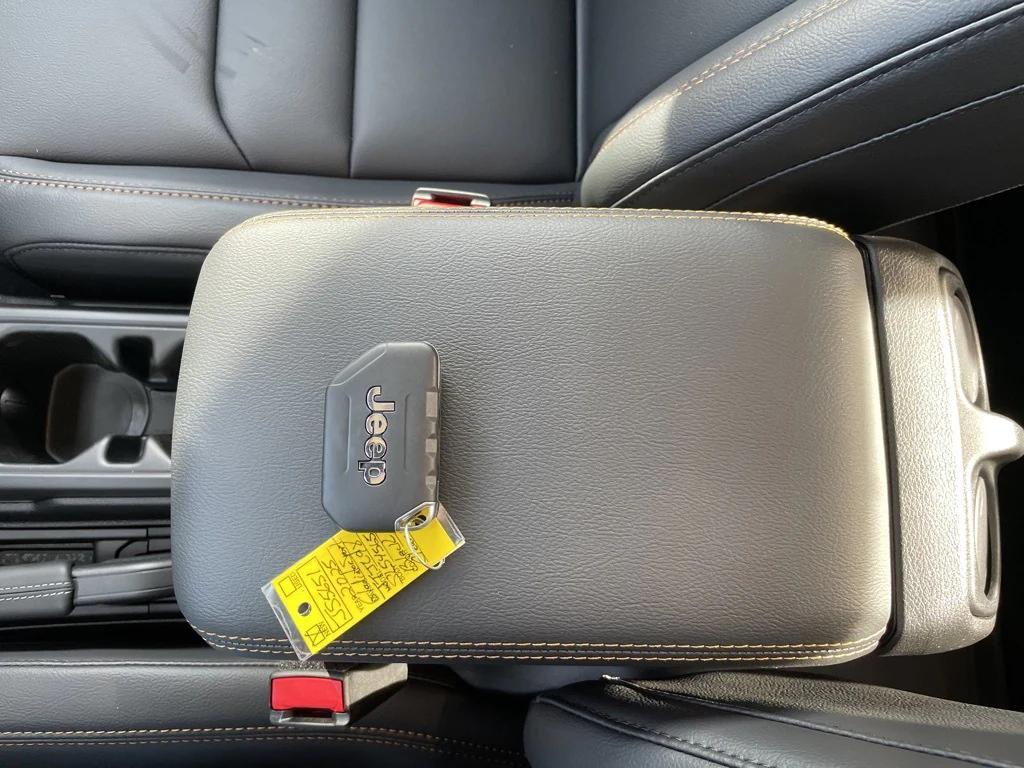 new 2025 Jeep Gladiator car, priced at $49,555