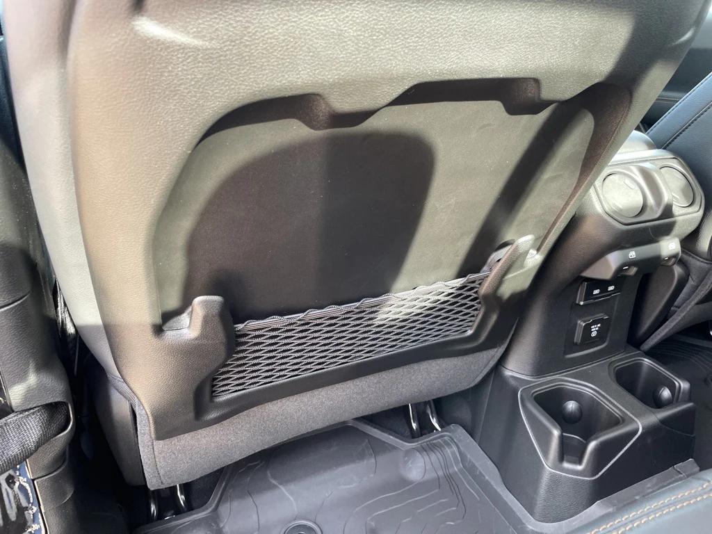 new 2025 Jeep Gladiator car, priced at $49,555