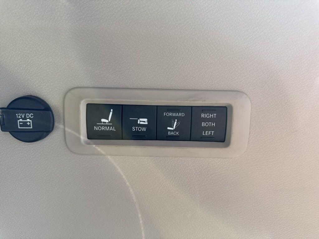 used 2017 Chrysler Pacifica car, priced at $16,500