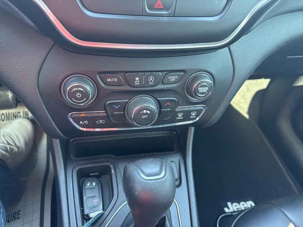 used 2019 Jeep Cherokee car, priced at $15,850