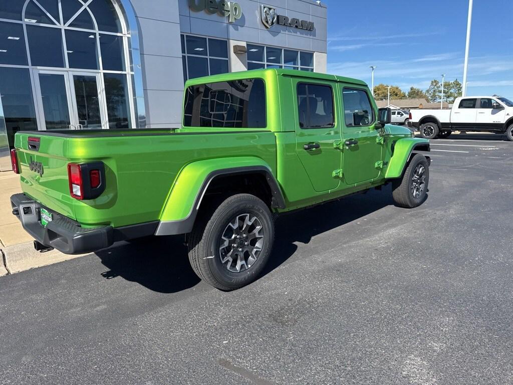 new 2025 Jeep Gladiator car, priced at $52,737