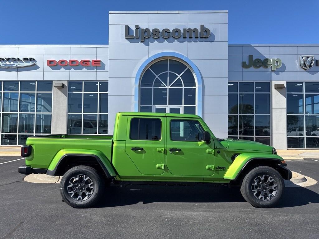 new 2025 Jeep Gladiator car, priced at $52,737