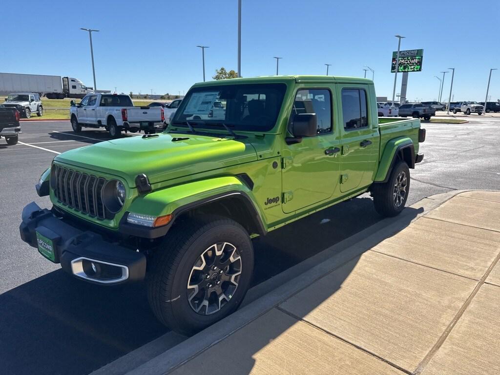 new 2025 Jeep Gladiator car, priced at $52,737