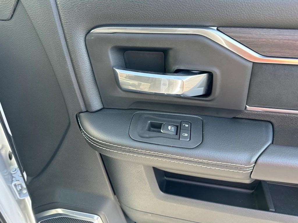 new 2025 Ram 2500 car, priced at $76,257