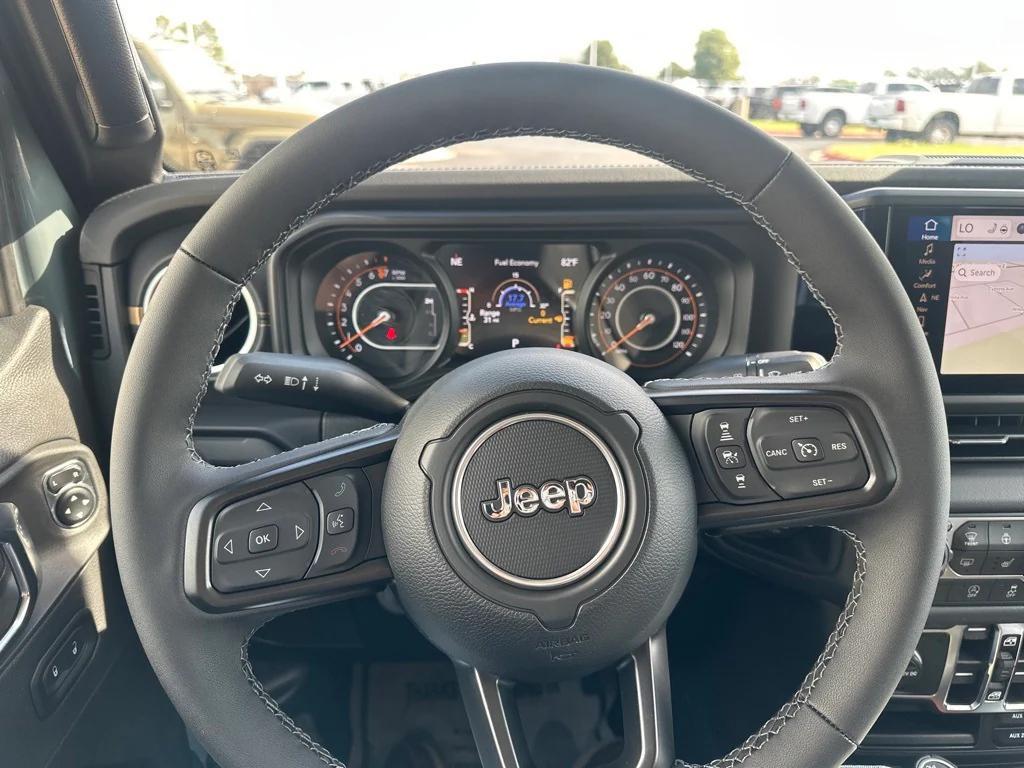 new 2025 Jeep Gladiator car, priced at $47,119