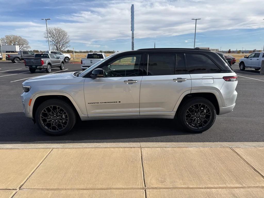 new 2025 Jeep Grand Cherokee car, priced at $60,268