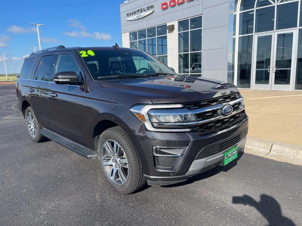 used 2024 Ford Expedition car, priced at $49,918