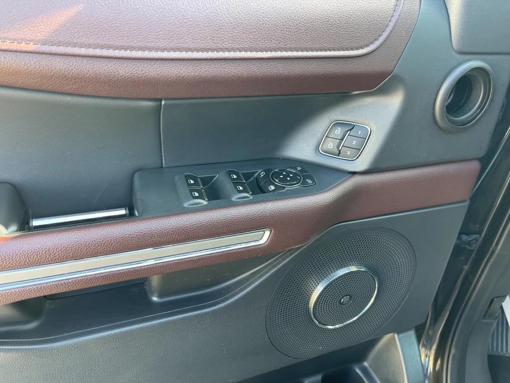 used 2024 Ford Expedition car, priced at $49,918