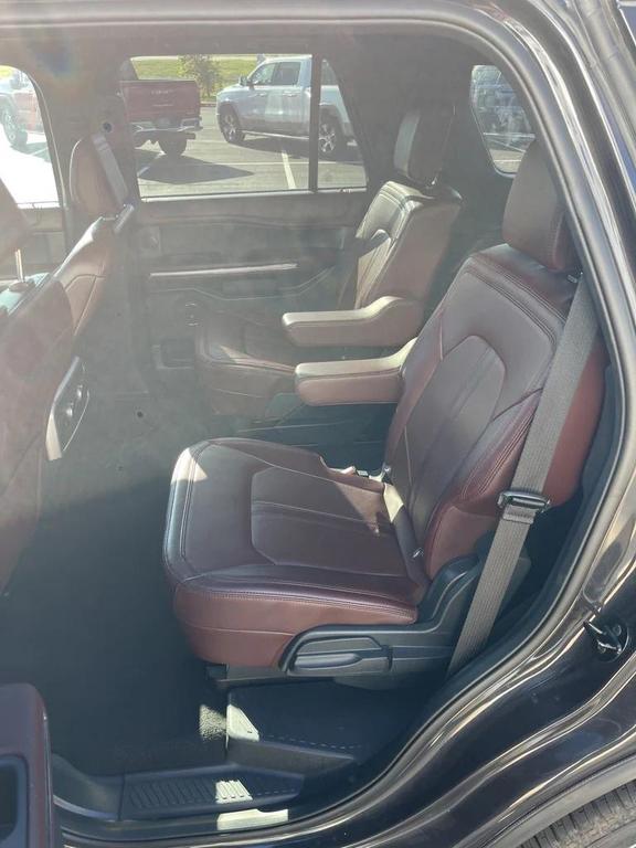 used 2024 Ford Expedition car, priced at $49,918