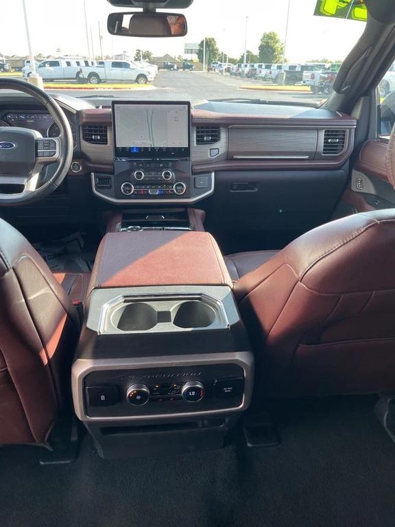 used 2024 Ford Expedition car, priced at $49,918