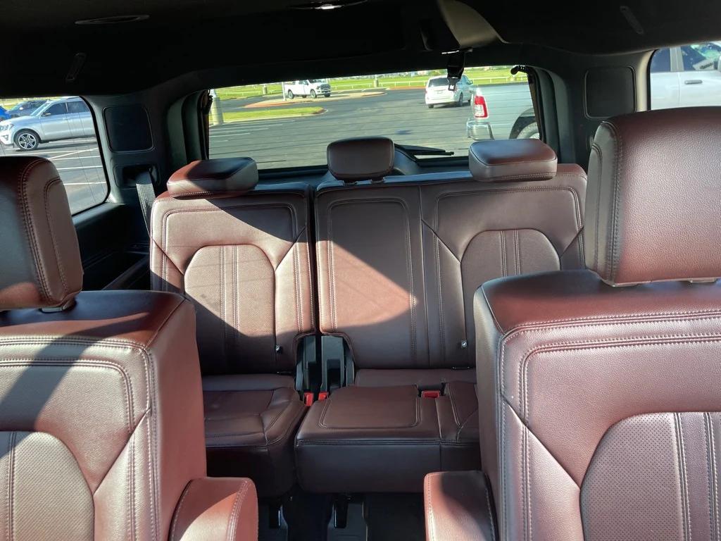 used 2024 Ford Expedition car, priced at $49,918