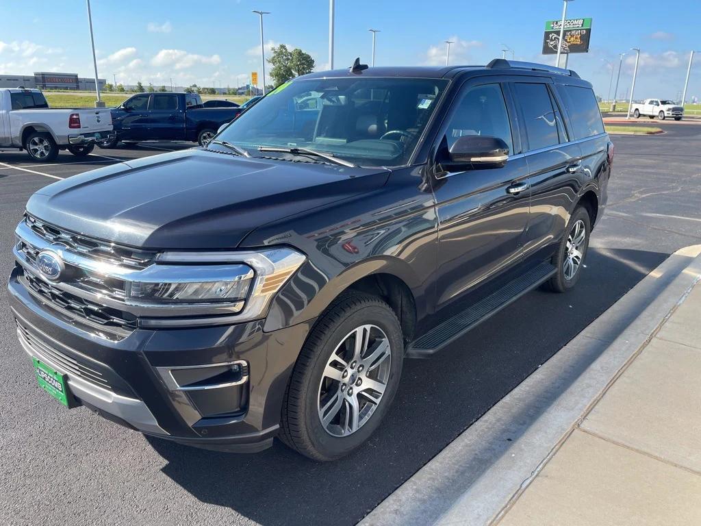 used 2024 Ford Expedition car, priced at $49,918