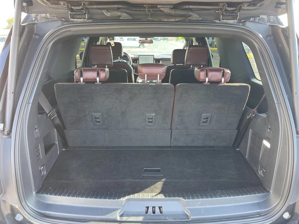 used 2024 Ford Expedition car, priced at $49,918