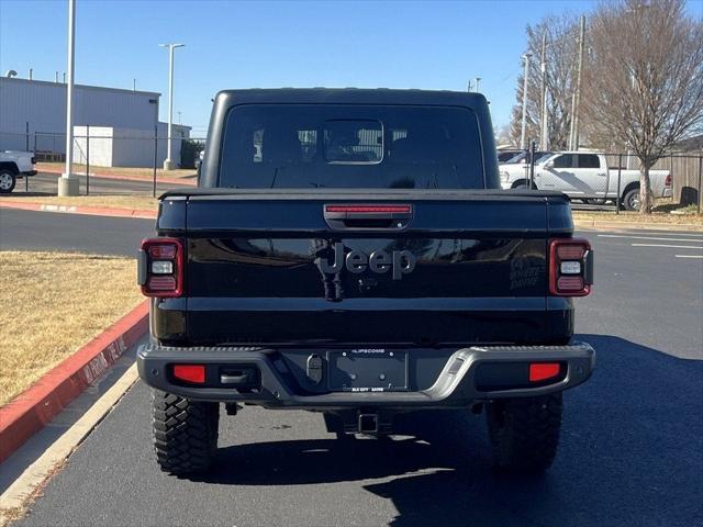 new 2024 Jeep Gladiator car, priced at $48,154