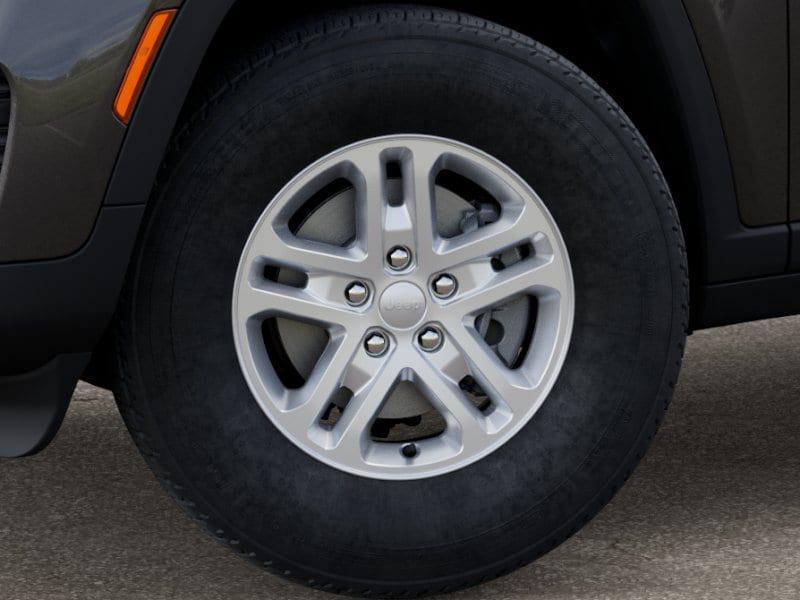 new 2025 Jeep Grand Cherokee car, priced at $36,899