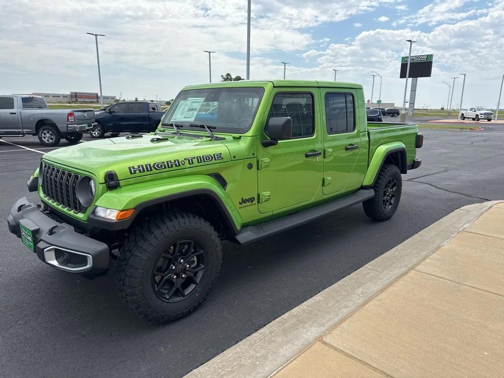new 2025 Jeep Gladiator car, priced at $44,619