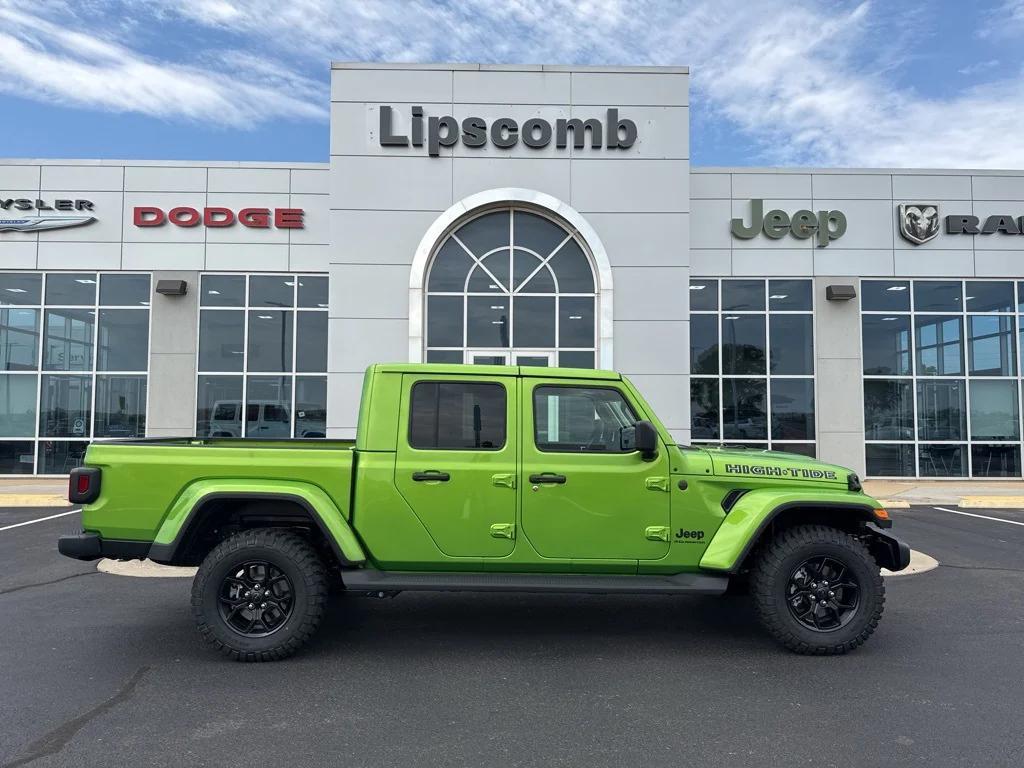 new 2025 Jeep Gladiator car, priced at $44,619