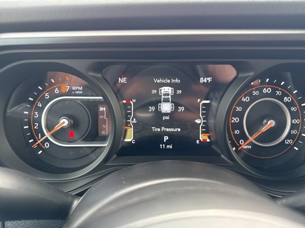 new 2025 Jeep Gladiator car, priced at $44,619