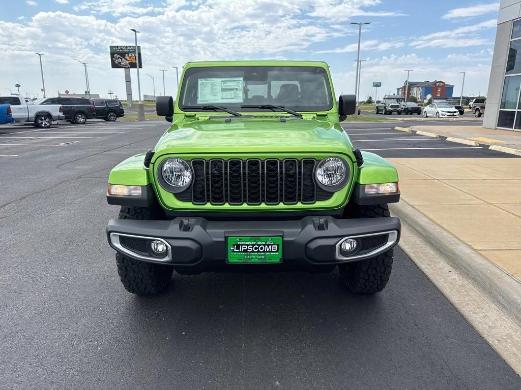 new 2025 Jeep Gladiator car, priced at $44,619