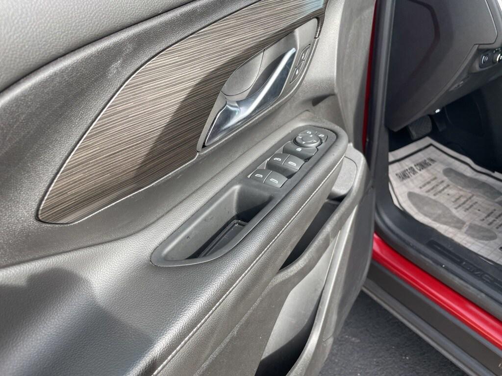 used 2024 GMC Terrain car, priced at $22,304