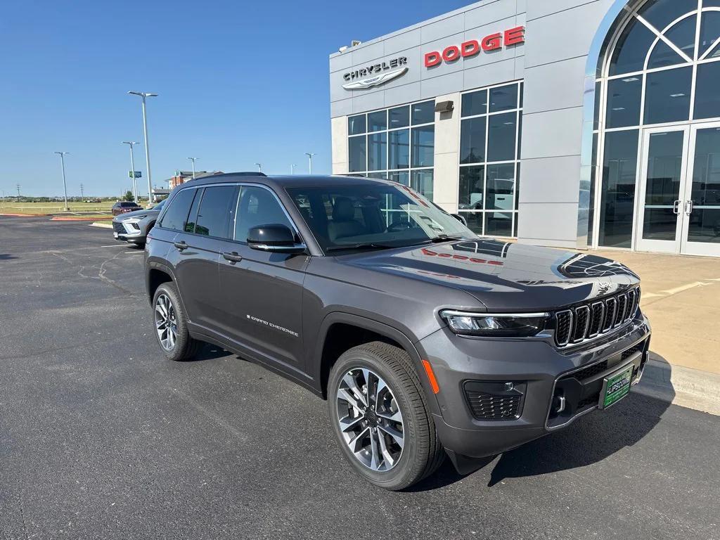 new 2025 Jeep Grand Cherokee car, priced at $57,356