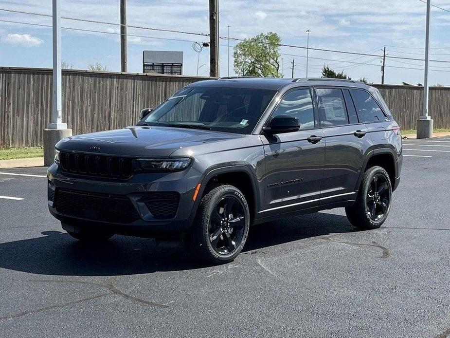 new 2024 Jeep Grand Cherokee car, priced at $46,532