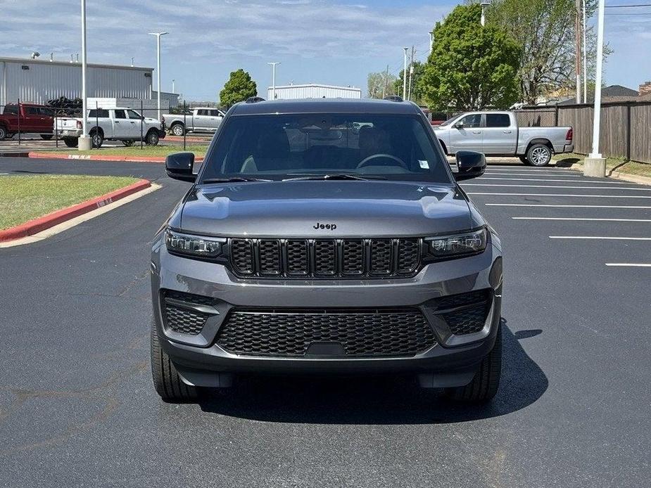 new 2024 Jeep Grand Cherokee car, priced at $46,532