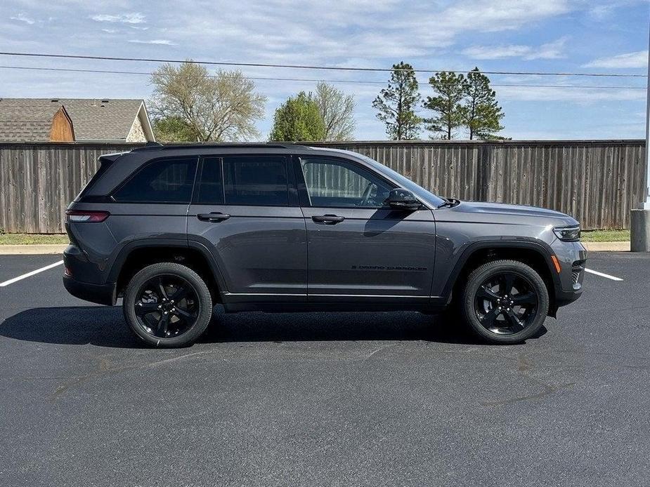 new 2024 Jeep Grand Cherokee car, priced at $46,532