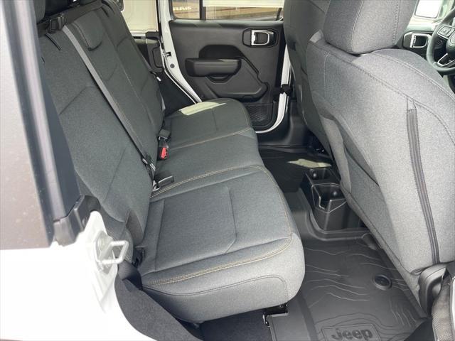 new 2025 Jeep Wrangler car, priced at $47,886